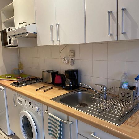 Апартаменти Le Balcon De Jules - Charmant Pied-A-Terre - Parking Possible Pour Vehicule De Moins De 4,40 M De Long Ліон Екстер'єр фото